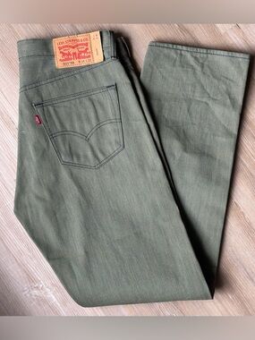 Levi's Men's 501 xx Original Shrink to Fit Jeans Army Green Button Fly 34x32